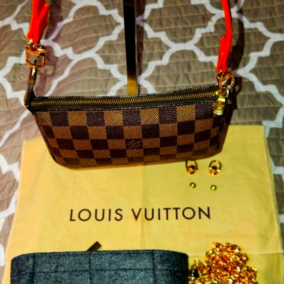 Louis Vuitton Mini Damier Pochette DATE STAMPED SP0042 w/COA - Picture 13 of 15